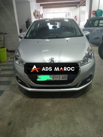 Peugeot 208 Diesel Manuelle 2018 à Tanger