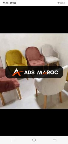 stock 100 chaises couleurs