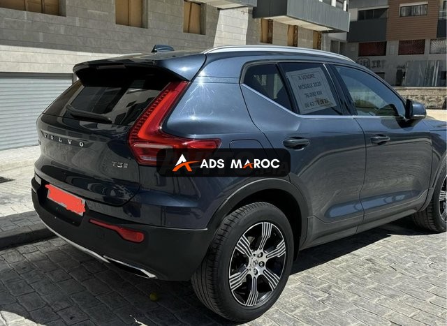 Volvo XC40 Essence Automatique 2020 à Tanger