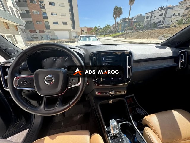 Volvo XC40 Essence Automatique 2020 à Tanger