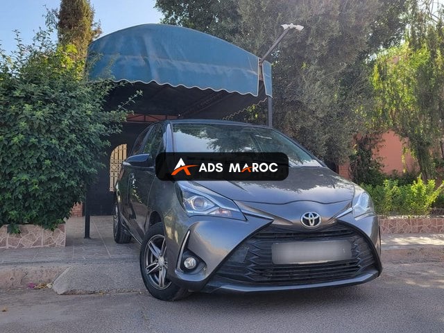 TOYOTA YARIS ESSENCE 2018