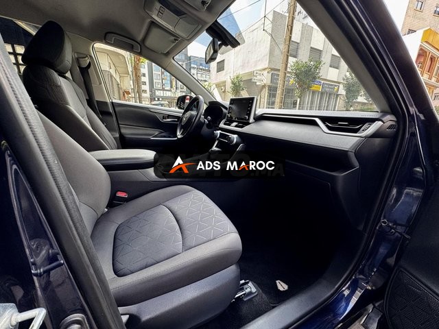 Toyota RAV 4 Hybride Automatique 2020 à Casablanca