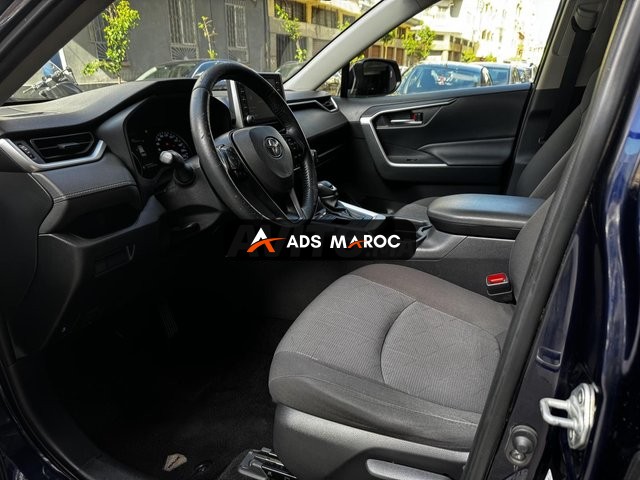 Toyota RAV 4 Hybride Automatique 2020 à Casablanca