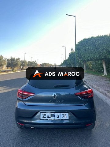 Renault Clio Essence Automatique 2022 à Marrakech