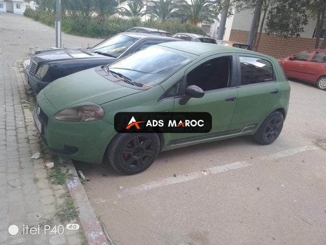 Fiat Grande Punto Essence Manuelle 2011 à Tanger