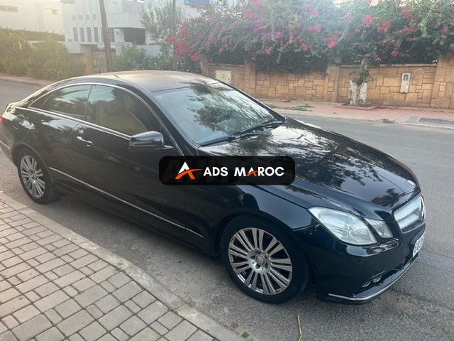 Mercedes-Benz Classe E Coupé Essence Automatique