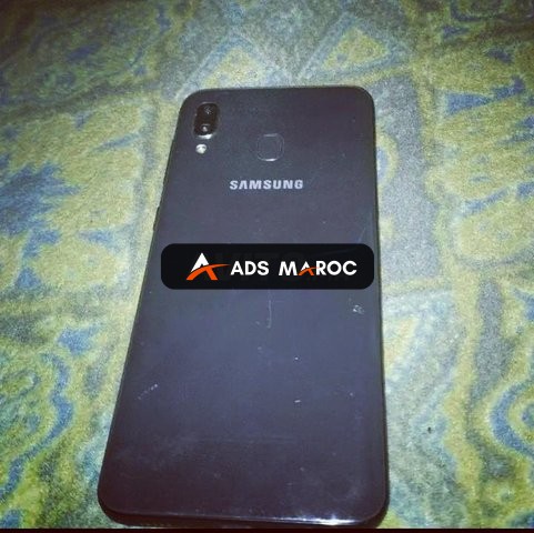 Samsung a20 ba9a n9iya libghaha mrhba