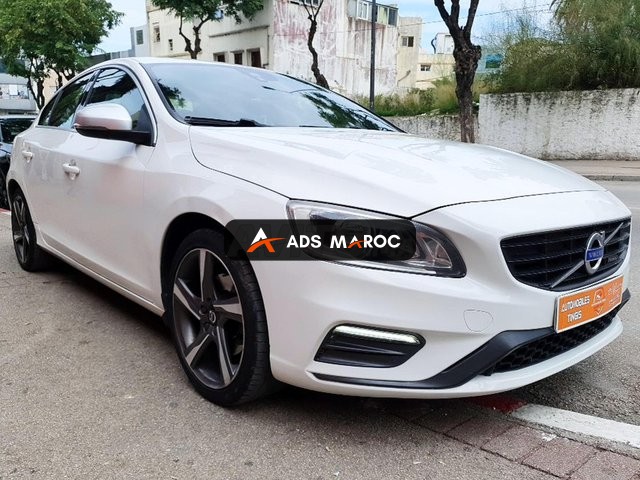 VOLVO S60 D2 R-DESIGN 6cv DIESEL 1ÈRE MAIN 2016