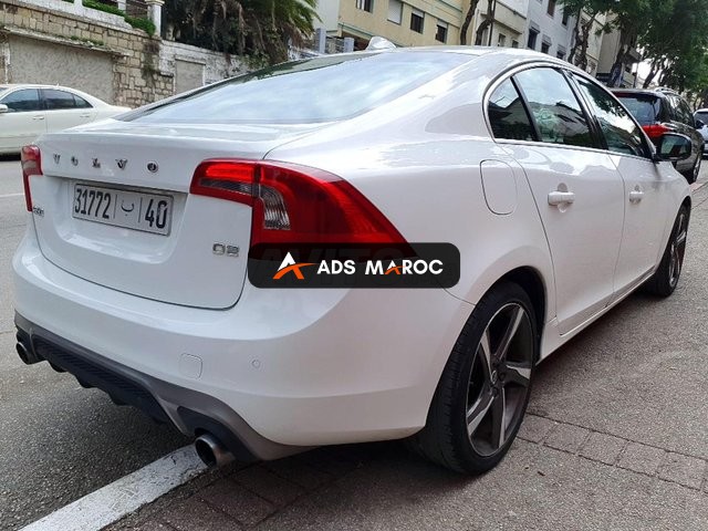 VOLVO S60 D2 R-DESIGN 6cv DIESEL 1ÈRE MAIN 2016