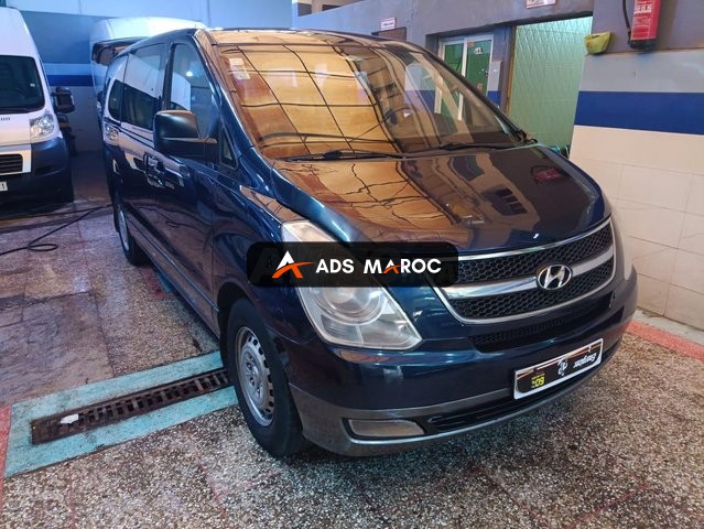 Hyundai H1 9 Places