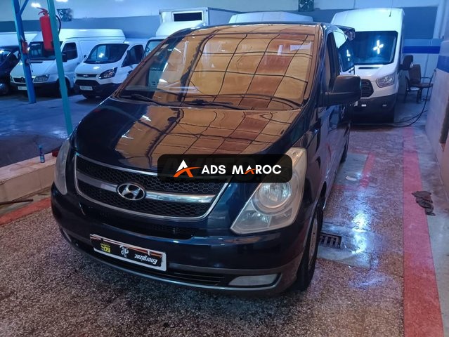 Hyundai H1 9 Places