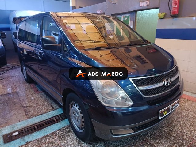 Hyundai H1 9 Places