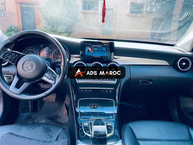 Mercedes Benz c220d